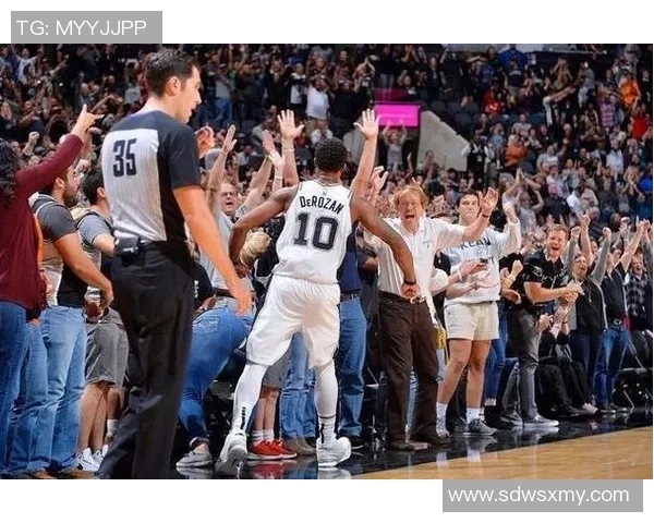 雷霆与马刺激战第三场关键时刻谁能掌控胜局引发球迷热议